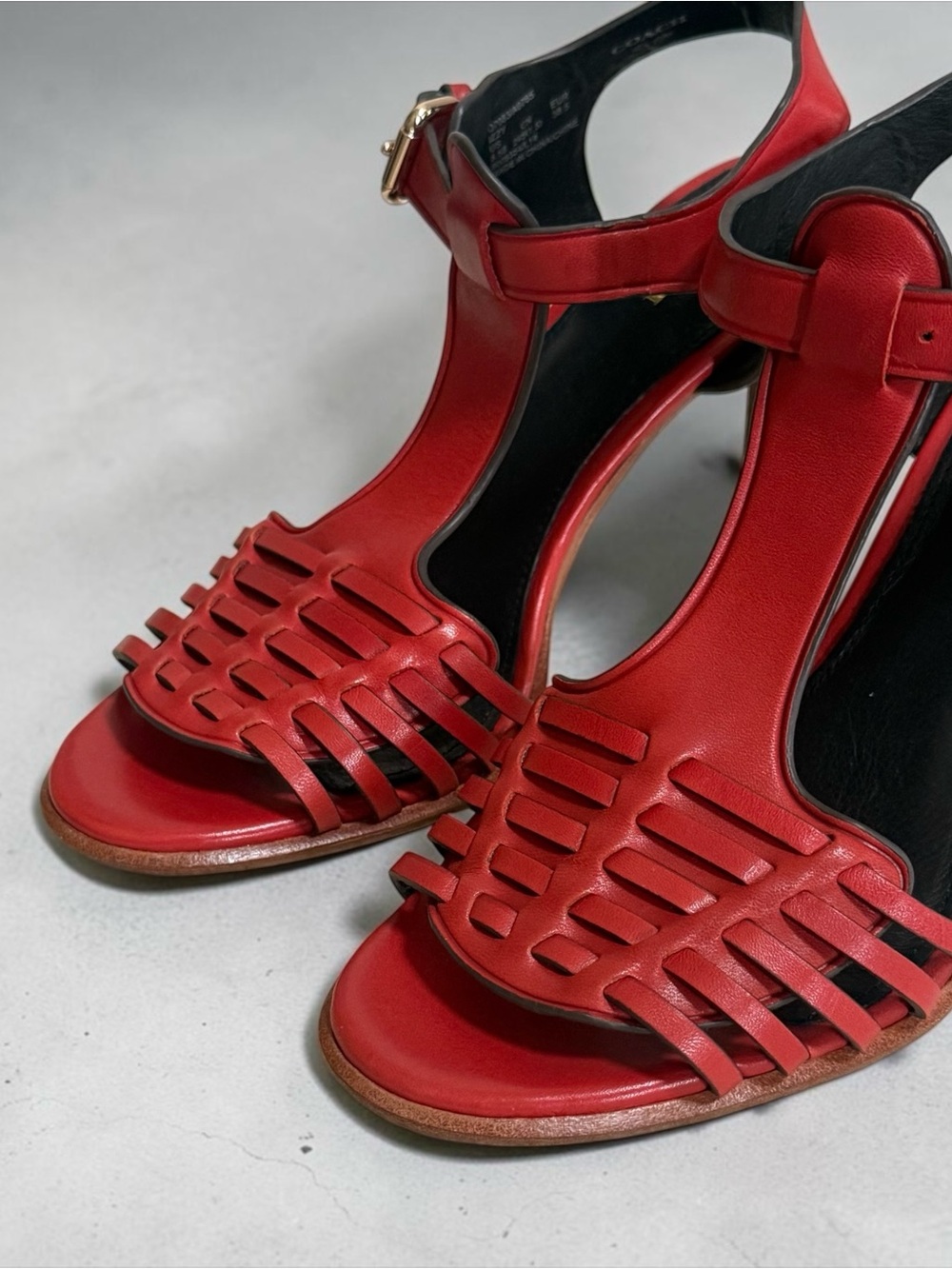 Coach Izzy Red Leather T-Strap Heeled Stiletto Sandals! Size 8.5 - Picture 6 of 12